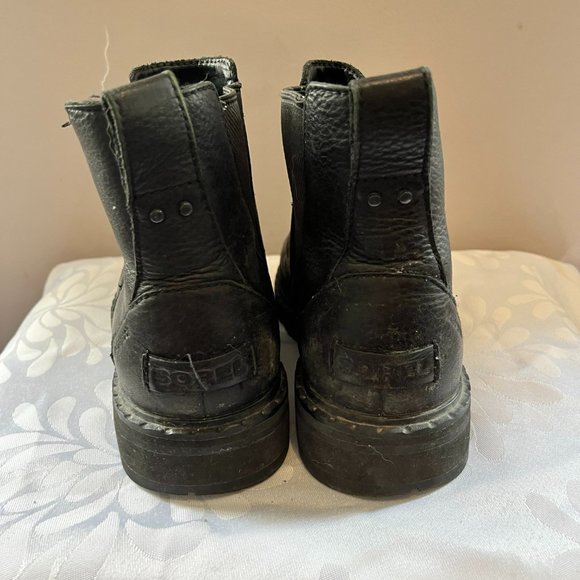 Sorel leather Chelsea waterproof boots, size 6.5 US, black - Picture 2 of 4